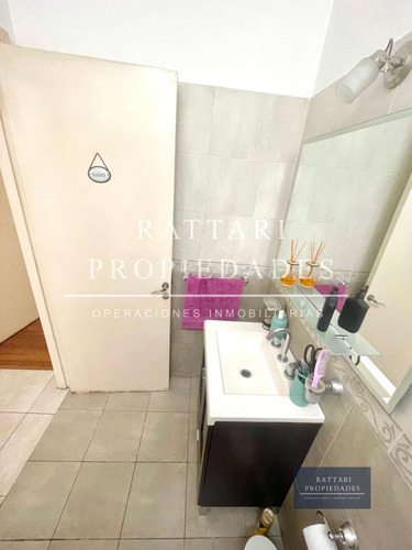 Venta Casa 5 Ambientes Con Parque Y Piscina En Haedo. Excelente Propiedad