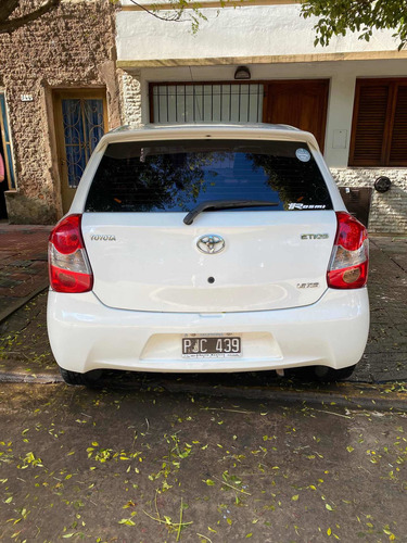 Toyota Etios 2015 1.5 Xs 5 P