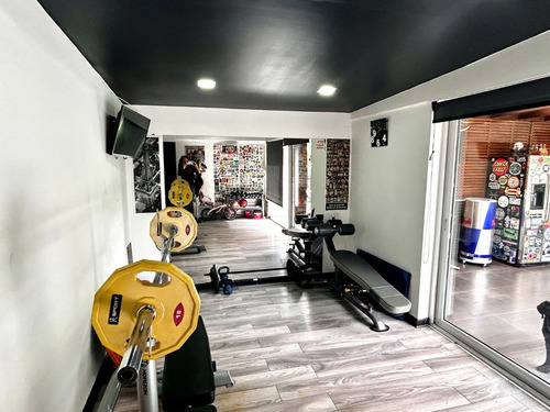 Casa Remodelada 700m2 Terreno 4 D Dos En Suite