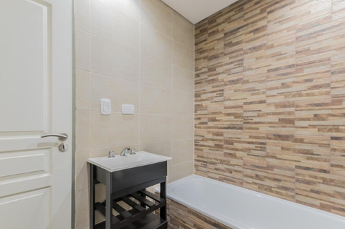 Imagen 17 de 30 de Departamento En Venta 2 Ambientes Con Cochera - Lomas De Zamora