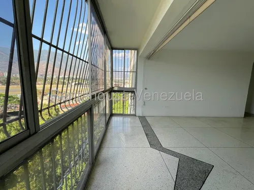 Apartamento Chuao 25-18725 R.e