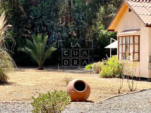 Encantadora Casa Y Parcela Lomas Del Aguila, 3d2b+dpto Invit