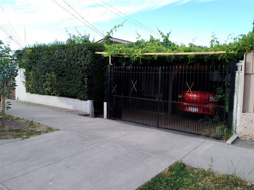 Casa/ Terreno En Venta De 3 Dormitorios En La Cisterna