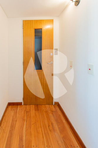 Alquiler Semipiso 4 Amb Con Dependencia, Cochera Y Baulera