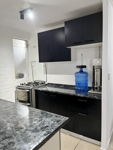 Venta Casa 2 Dormitorios Valle Grande Con Estacionamiento