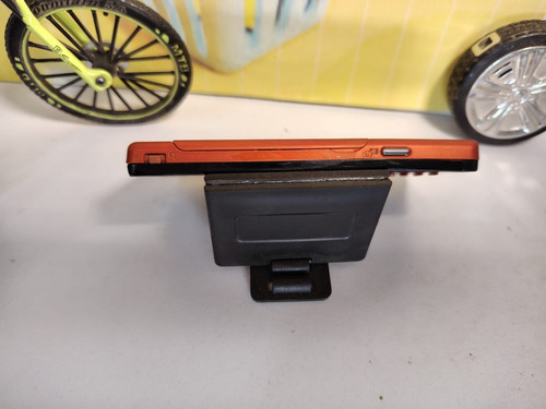 Sony Ericsson W880 Telcel (leer Descripcion) Naranja Con Negro (Usado)