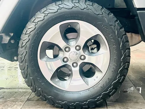 Jeep Wrangler SAHARA