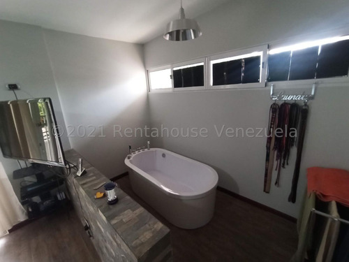 Imagen 7 de 11 de Casa En Venta Mls #22-1260 - Laura Colarusso