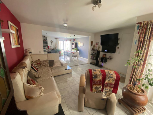 Venta Casa 3 Dormitorios - Fernández Oro - Barrio Piedras Blancas