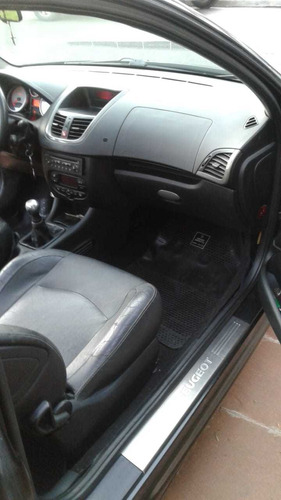 Peugeot 207 2010 1.6 Xt