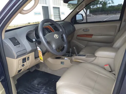 Toyota Fortuner Blindada 4x4
