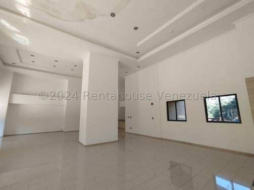 Exclusivo Apartamento En Conjunto Residencial De Alto Nivel La Trigaleña 24-16836