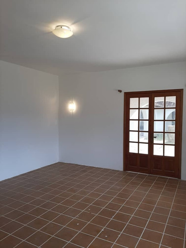 Imagen 9 de 10 de En Venta Comoda Casa En Lugar Privilegiado