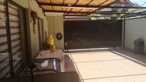 Excelente Casa Esquina En Sector Residencial Los Ángeles!!!