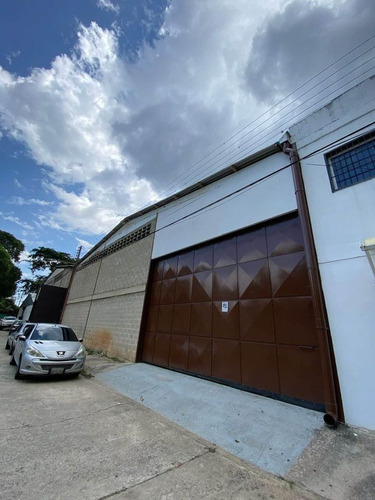 Se Alquila Galpón De 550 M2 Av Bolívar De Valencia Dtlz/2