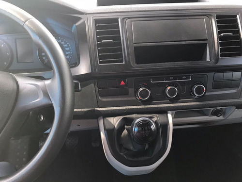 Imagen 10 de 15 de Volkwagen Transporter 2018 Tdi A/c Seminueva Impecable