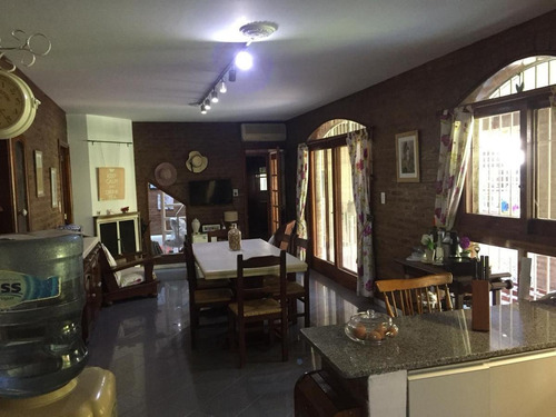 Imagen 8 de 30 de Casa En Venta, Hipólito Yrigoyen 770, Belén De Escobar