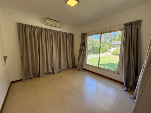 Excelente Propiedad En Barrio Cerrado 3 Habitaciones En Suite
