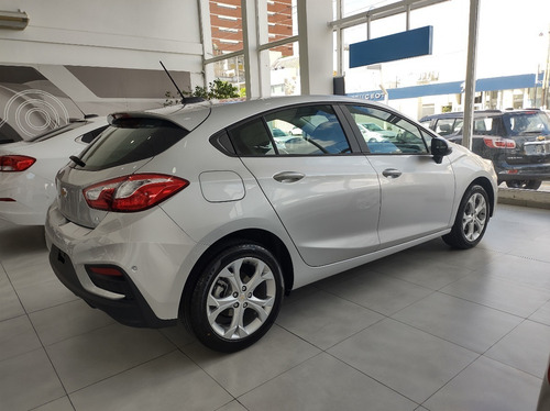 Chevrolet Cruze 5p Lt
