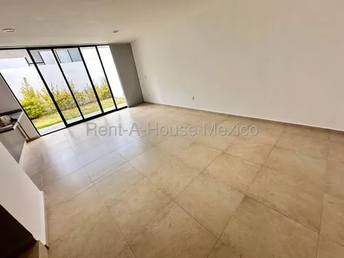 Zibata, Qro. Se Vende Casa Con 3 Recamaras 175 M2 De Construccion Qh 253112