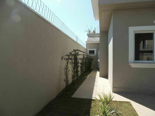 Imagem 28 de 30 de Casa Sobrado À Venda Em Guaratinguetá/sp - Cs468