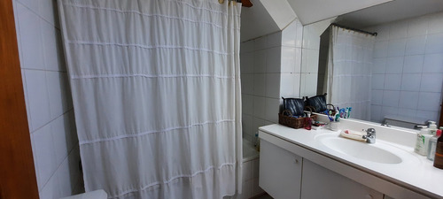 Imagen 17 de 22 de Acogedora Y Funcional Casa En Lo Barnechea