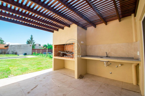 Casas Venta 3 Dormitorios Piriápolis