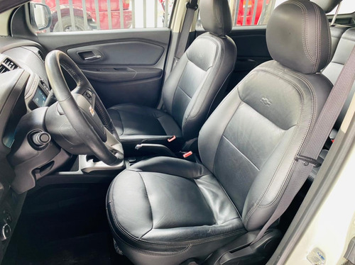 Imagem 8 de 11 de Chevrolet Spin 2018 1.8 Activ 5l Aut. 5p