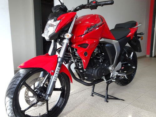 Imagen 1 de 11 de Yamaha Fz Fi 2022