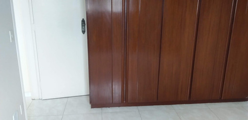 Imagem 6 de 14 de Embare- Apto 2 Dorm -sacada-dep-1 Vg Livre-elev-oportunidade
