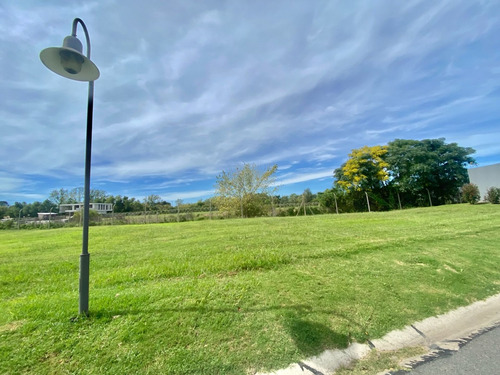 Lote A La Venta En Barrio Náutico Albanueva, Tigre