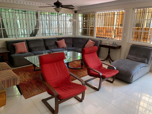 Casa En Venta En Los Cacicazgos