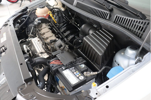 Volkswagen Fox Connect 1.6 Flex 8V 5p