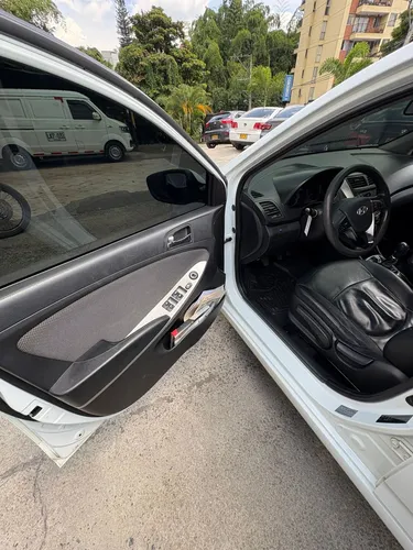 Hyundai Accent 1.6l 5 p