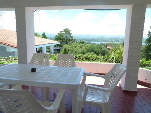 Villa Carlos Paz. Alquilo Hermosa Casa Para 4/6 Personas En Barrio Costa Azul .