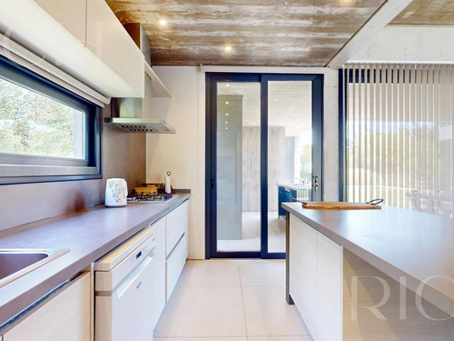 Casa En Venta Costa Esmeralda Con Pileta