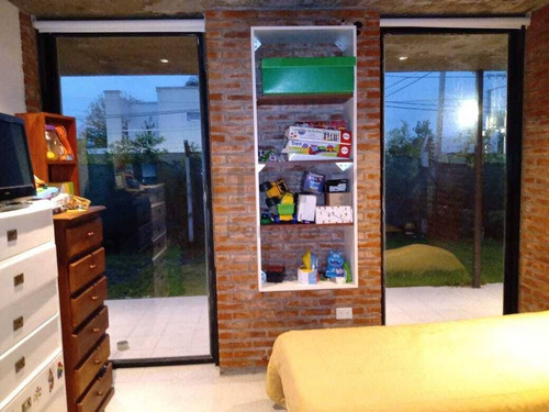 Imagen 10 de 18 de 490 Esquina 132 - Casa 2 Dormitorios En Venta - Gorina