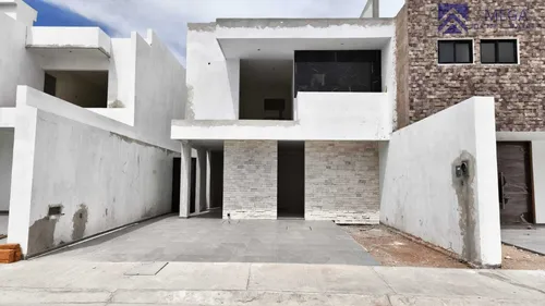 Casa En Venta En Fracc. El Cielo Residencial Durango