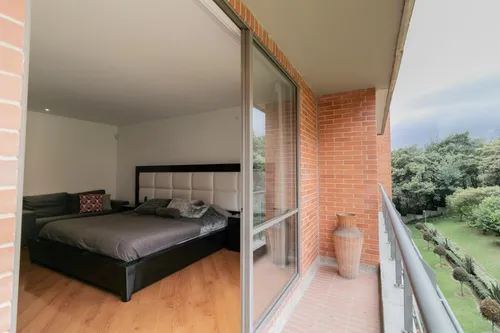 Apartamento En Venta En Cerros De Suba (localidad De Suba). Cod V1030091