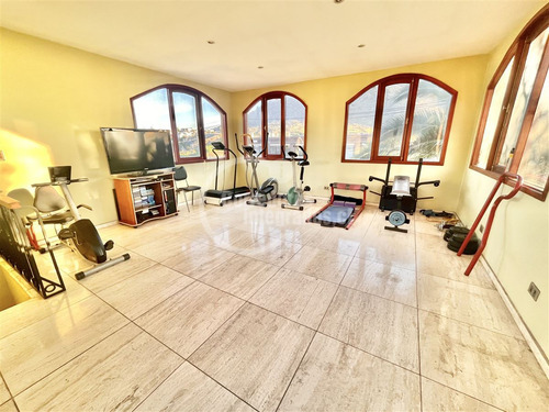 Local Comercial En Arriendo En Los Trapenses Lo Barnechea