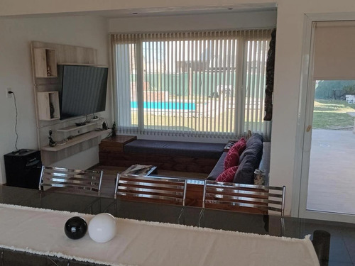 Casa En Venta - 3 Dormitorios 3 Baños - 560mts2 - Villa Nueva, Córdoba