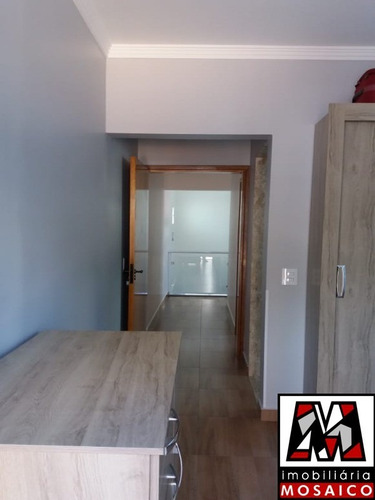 Imagem 19 de 30 de Lindo Sobrado No Vianelo, Quintal, Sacada Na Frente E Nos Fundos, Sol Da Manhã E Da Tarde, Vários Comércios E Escolas Próximos, Estuda Permuta. - 23041 - 34726278
