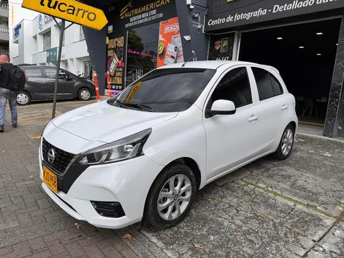 Nissan March 1.6 Sense