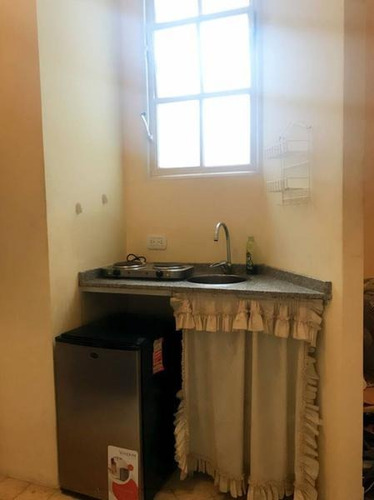 Imagen 1 de 4 de Monoambiente Equipado En Centro $13.000
