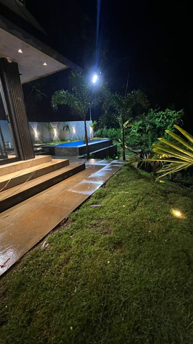 En Venta Hermosa Casa Vista Al Mar, Coson, Las Terrenas