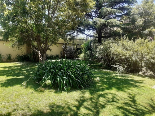 Imagen 2 de 13 de Venta Dpto 2 Ambientes En Pilar.