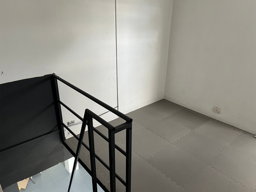 Oportunidade: Loja Em Local Seguro E Com Clientela P/ Serviço (ex: Manicure/estética/escritório)