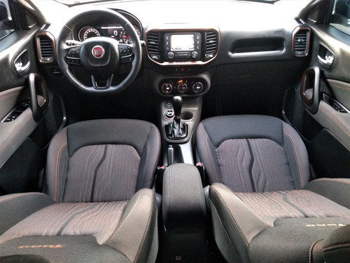 Imagem 5 de 8 de Fiat Toro Volcano 2.0 16v 4x4 Tb Aut 9m