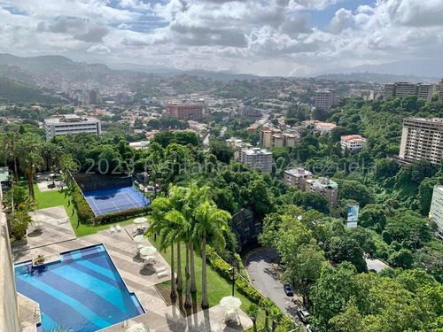 Urb. La Trinidad, Sector Sorocaima, Cerca Centro Médico Docente La Trinidad !! Excelente Apartamento, Con O Sin Muebles, 184 M2, 3 Hab., 3 Baños, 2 Pe. Condominio Tipo Resort. Inmejorable Ubicación !!