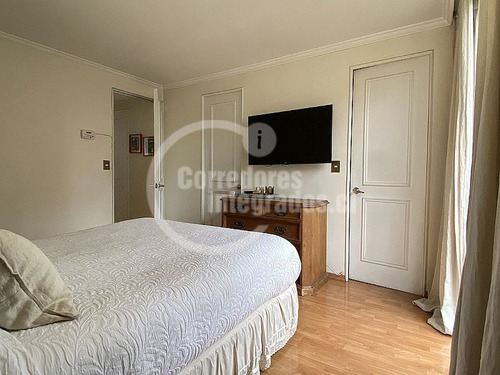 Casa En Arriendo De 4 Dorm. En Vitacura